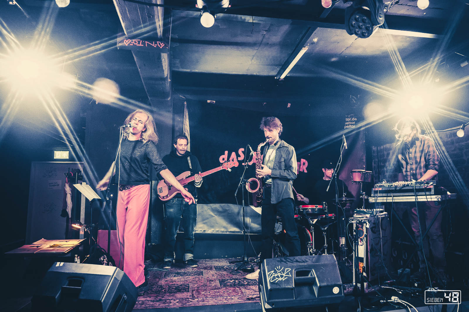 Das_Behälter_Stapeltor_Duisburg_André_Symann20230303_220215_Z62_7737-4