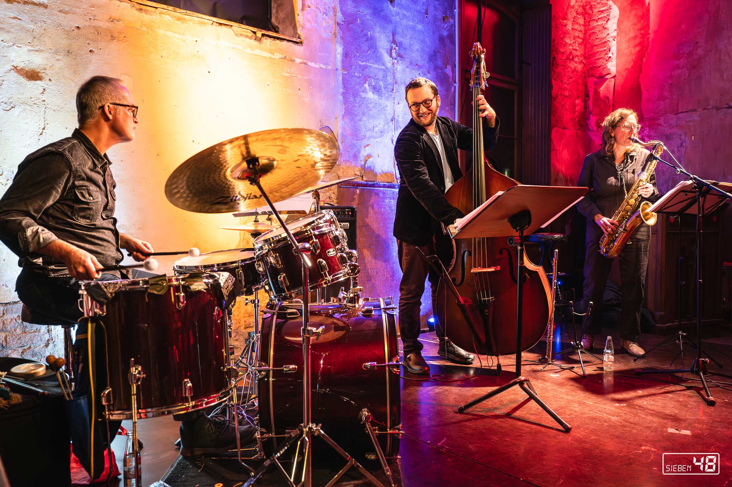 Max_Johnson_Lokal_Harmonie_André_Symann20231107_214828_Z62_2165