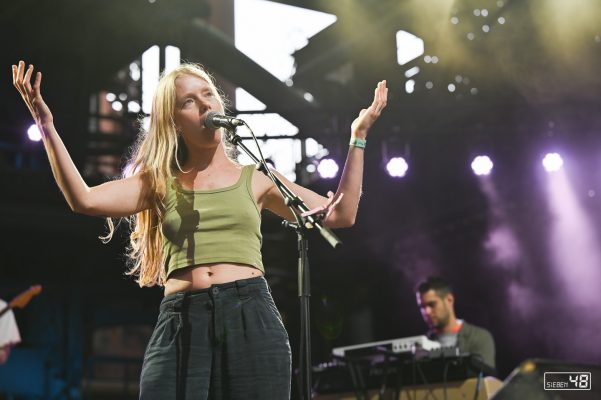 Alice Phoebe Lou, Traumzeit Festival 2024, Landschaftspark Duisburg-Nord